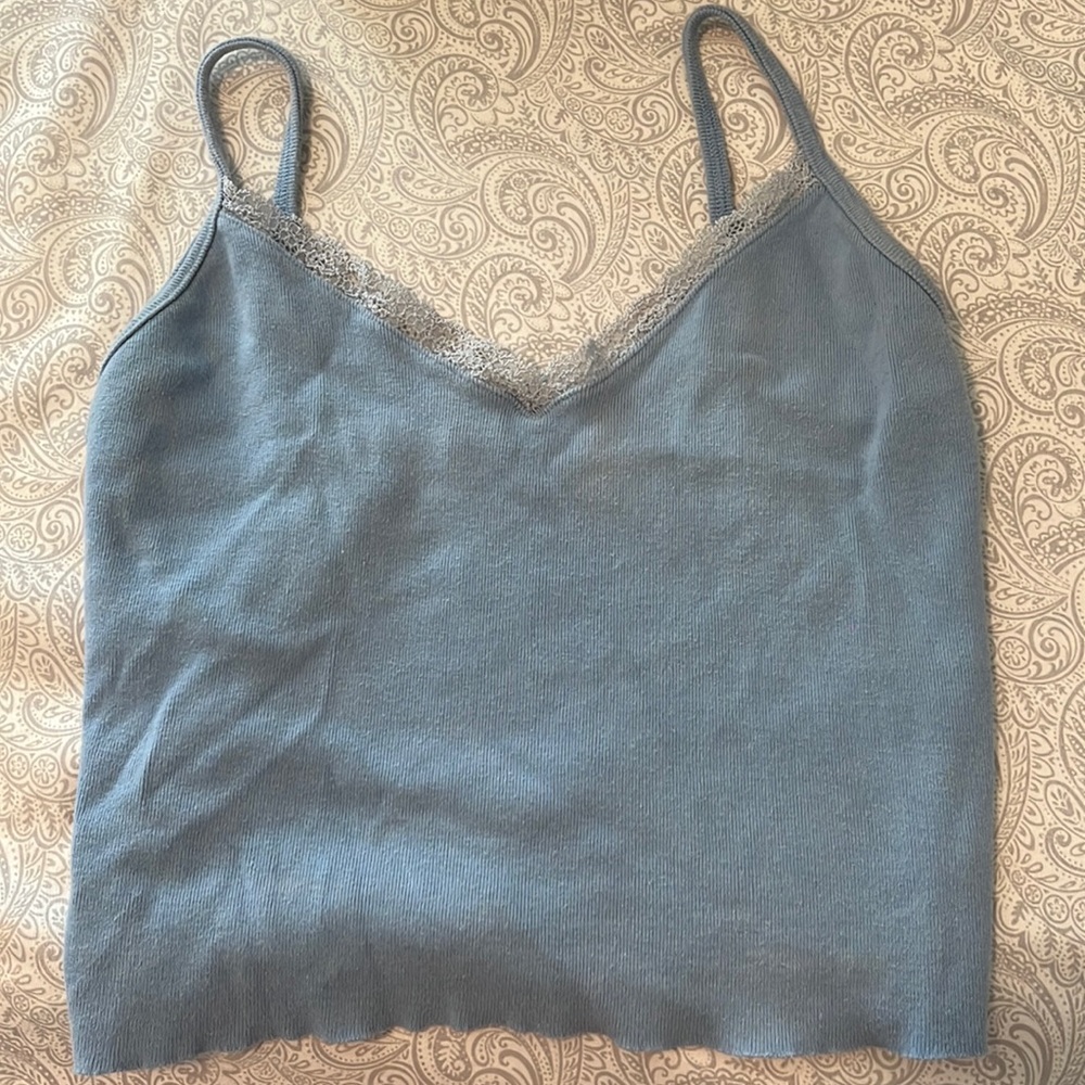 Brandy Melville cropped baby blue cami! Lace trim
